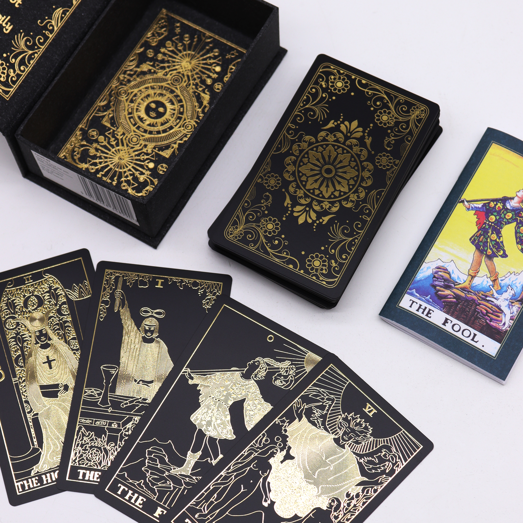 Tarot de color Dorado con Libro - Caja de Regalo 1 Tarot de color Dorado con Libro - Caja de Regalo